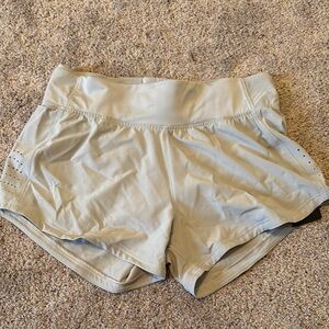 Under Armour Gray Athletic Shorts Moisture-Wicking Mid-Thigh